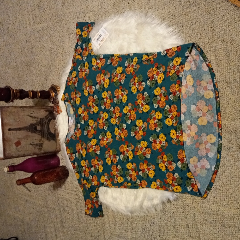 LuLaRoe Irma Floral Top